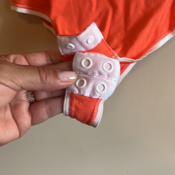 Kit and Ace merino blend coral crew neck body suit with adjustable snap crotch - Picture 4 of 8